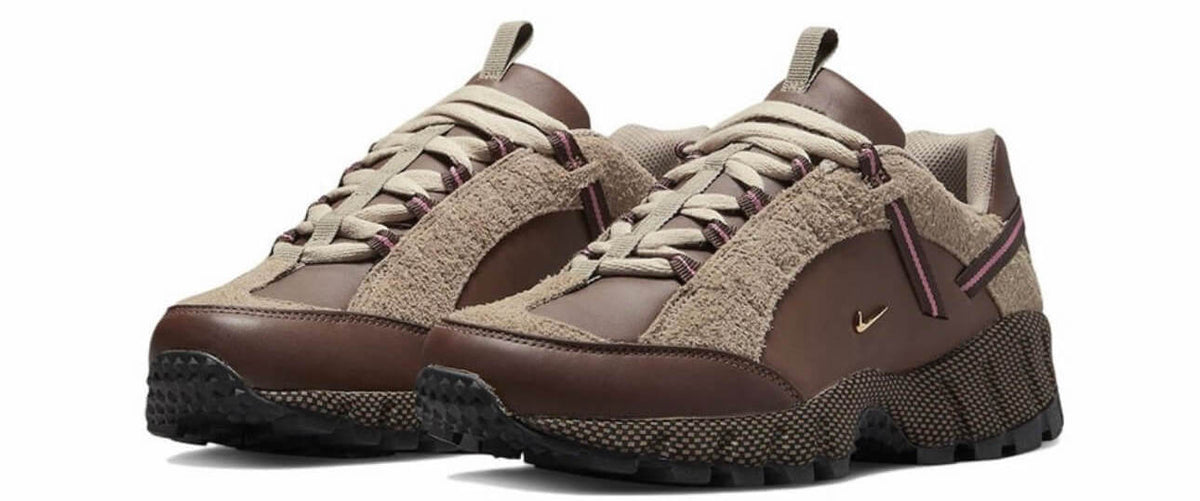 JACQUEMUS-X-NIKE-AIR-HUMARA-LX